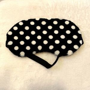 🆕NIP Black w/ White Polka Dot Fuzzy Sleeping Eye Mask with pocket